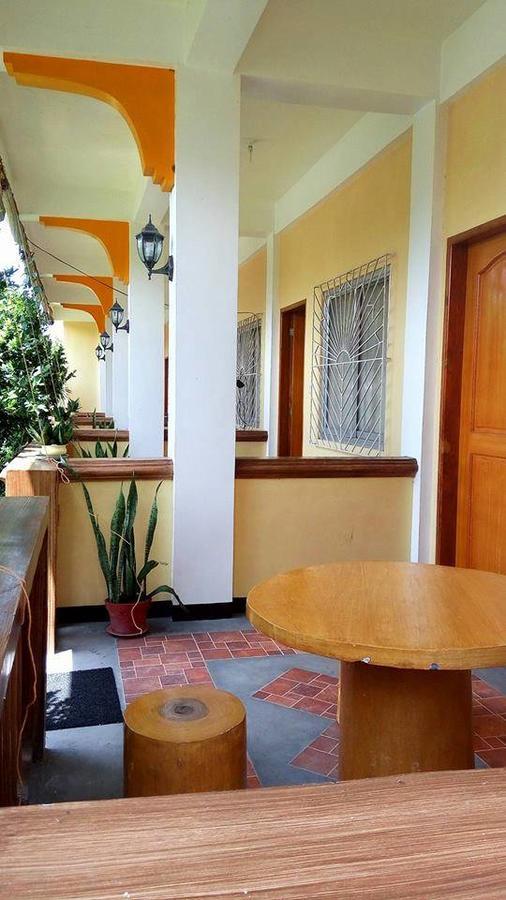 Villa Peralta Inn Donsol Extérieur photo