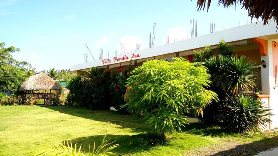 Villa Peralta Inn Donsol Extérieur photo